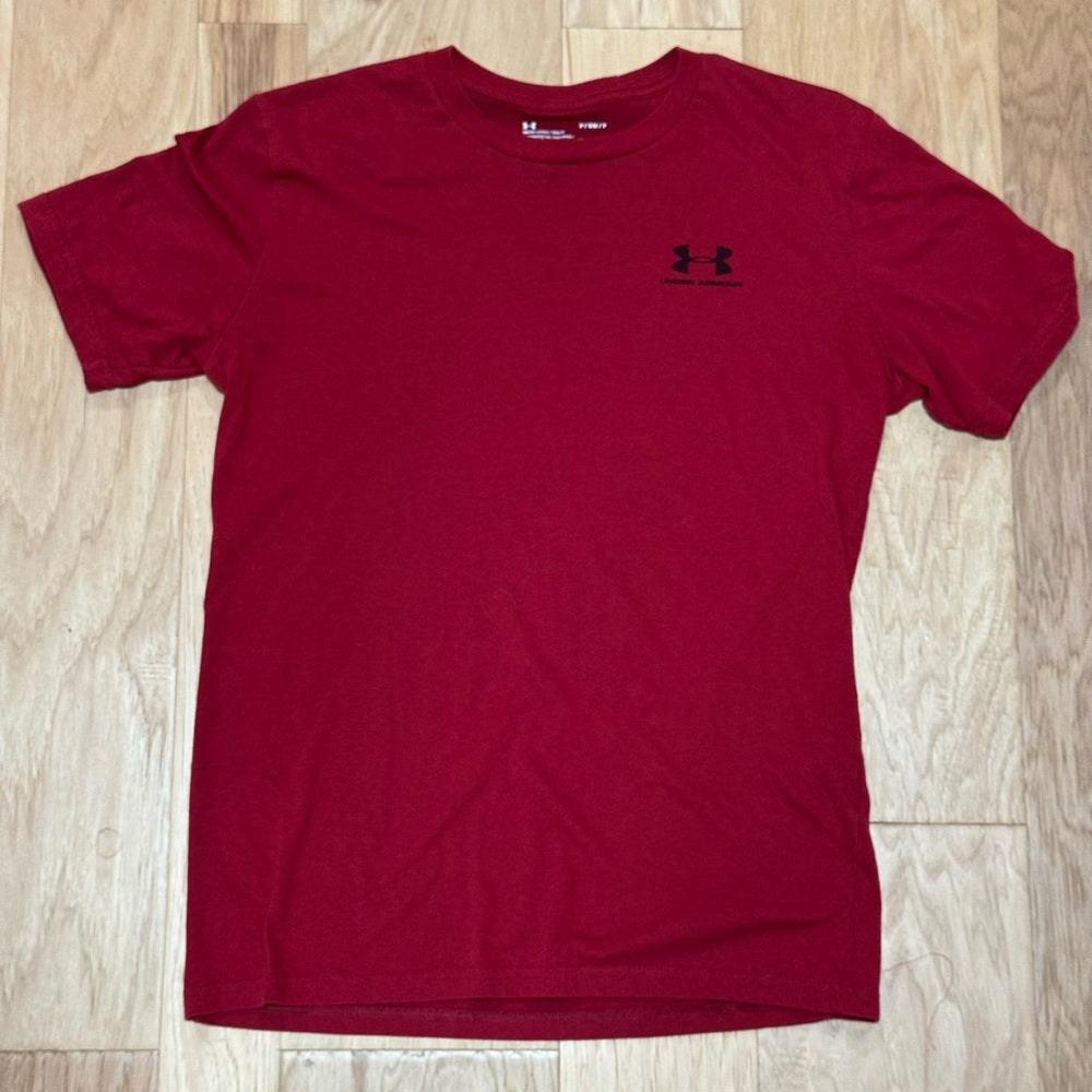 Clean Under Armour Red Short Sleeve Tee Athletic Performance