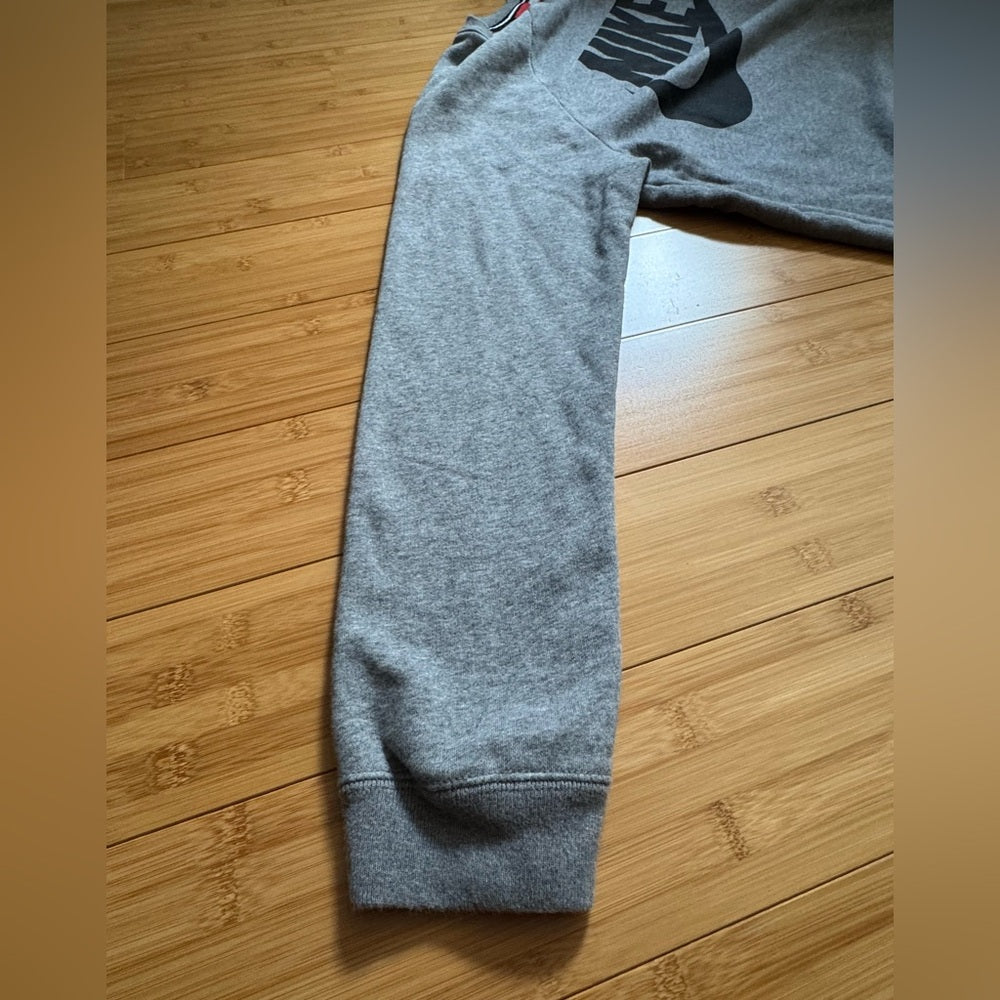 Clean Classic Nike Women’s Crewneck Sweater in Gray and Black