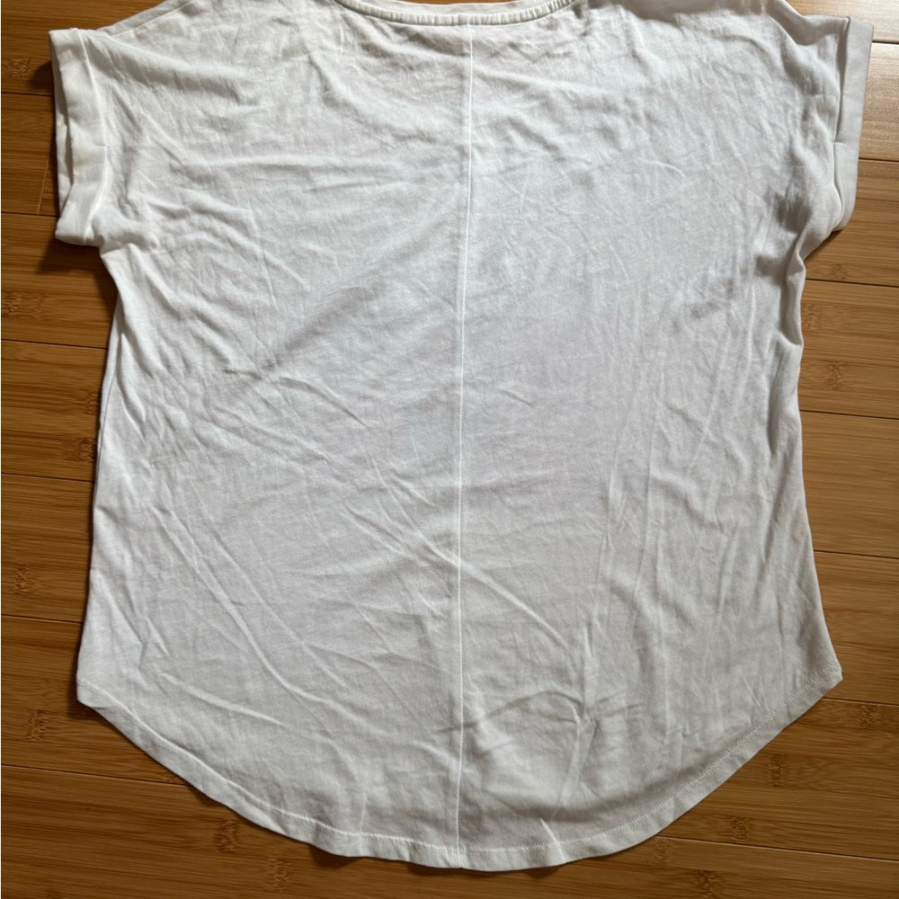 Clean and Unique New York & Company White Top with Pink Fashionista Graphic