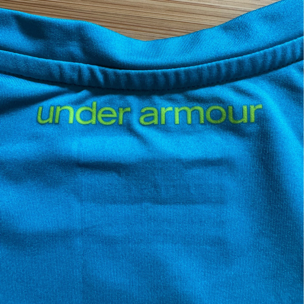 Classic Under Armour Women's Teal Short Sleeve Tee Clean Size M