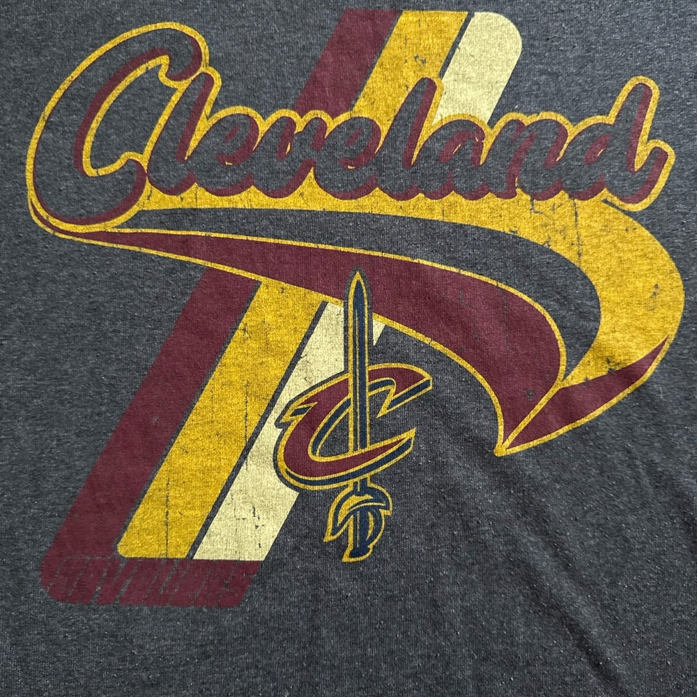 Clean Vintage NBA Cleveland Cavaliers Charcoal Tee Size L