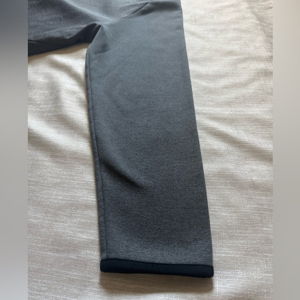 Clean Classic Nike Dri-FIT Black and Gray 1/4 Zip Pullover Top