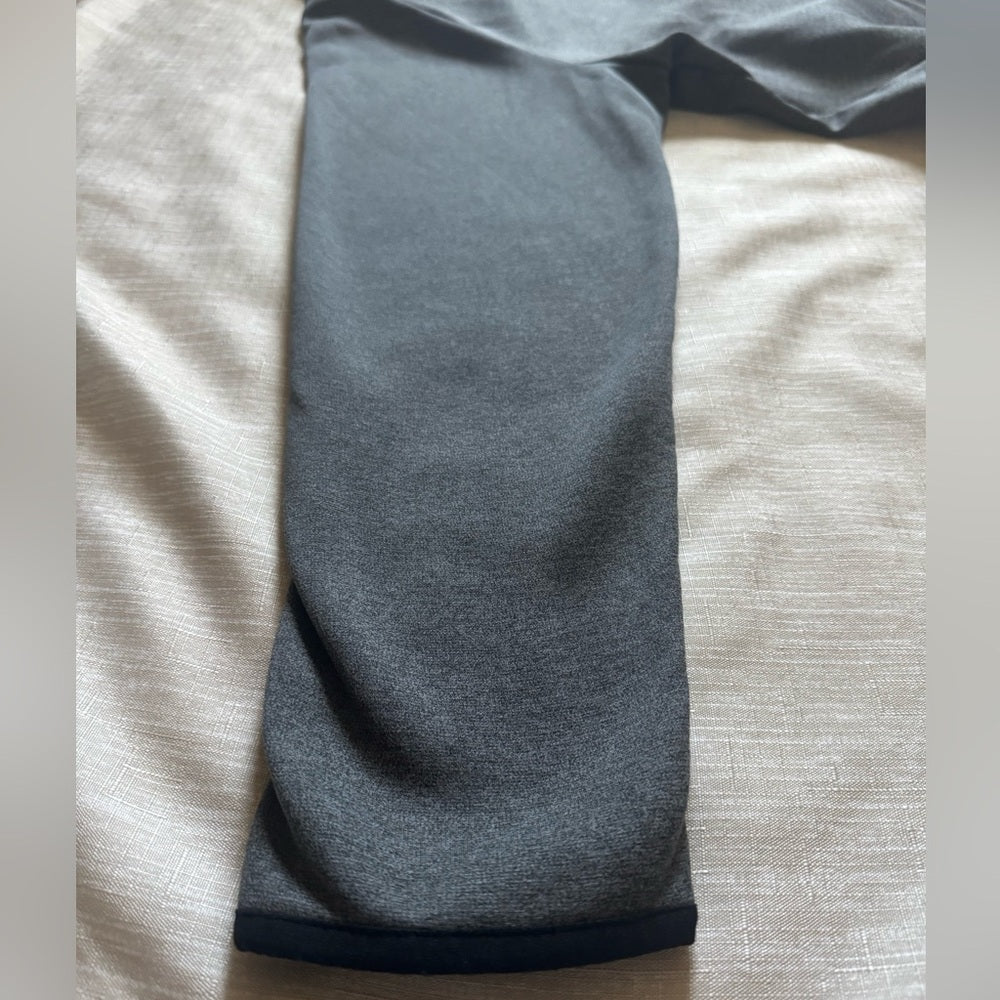 Clean Classic Nike Dri-FIT Black and Gray 1/4 Zip Pullover Top