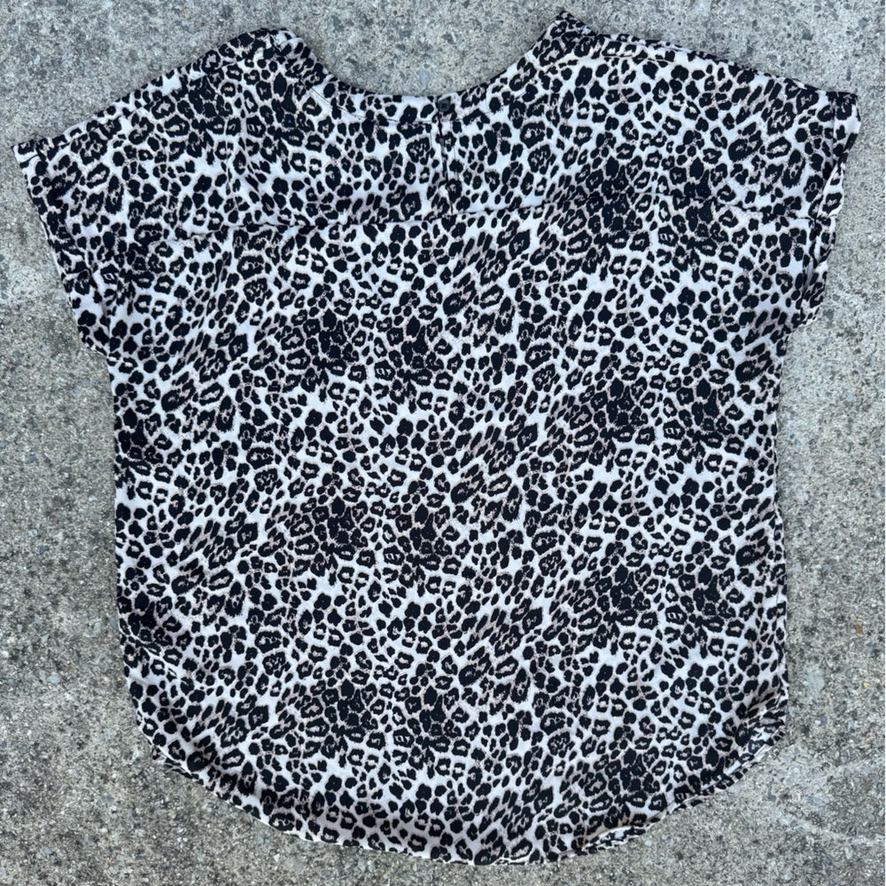 Clean Like New Buffalo David Bitton Animal Print Top Size M