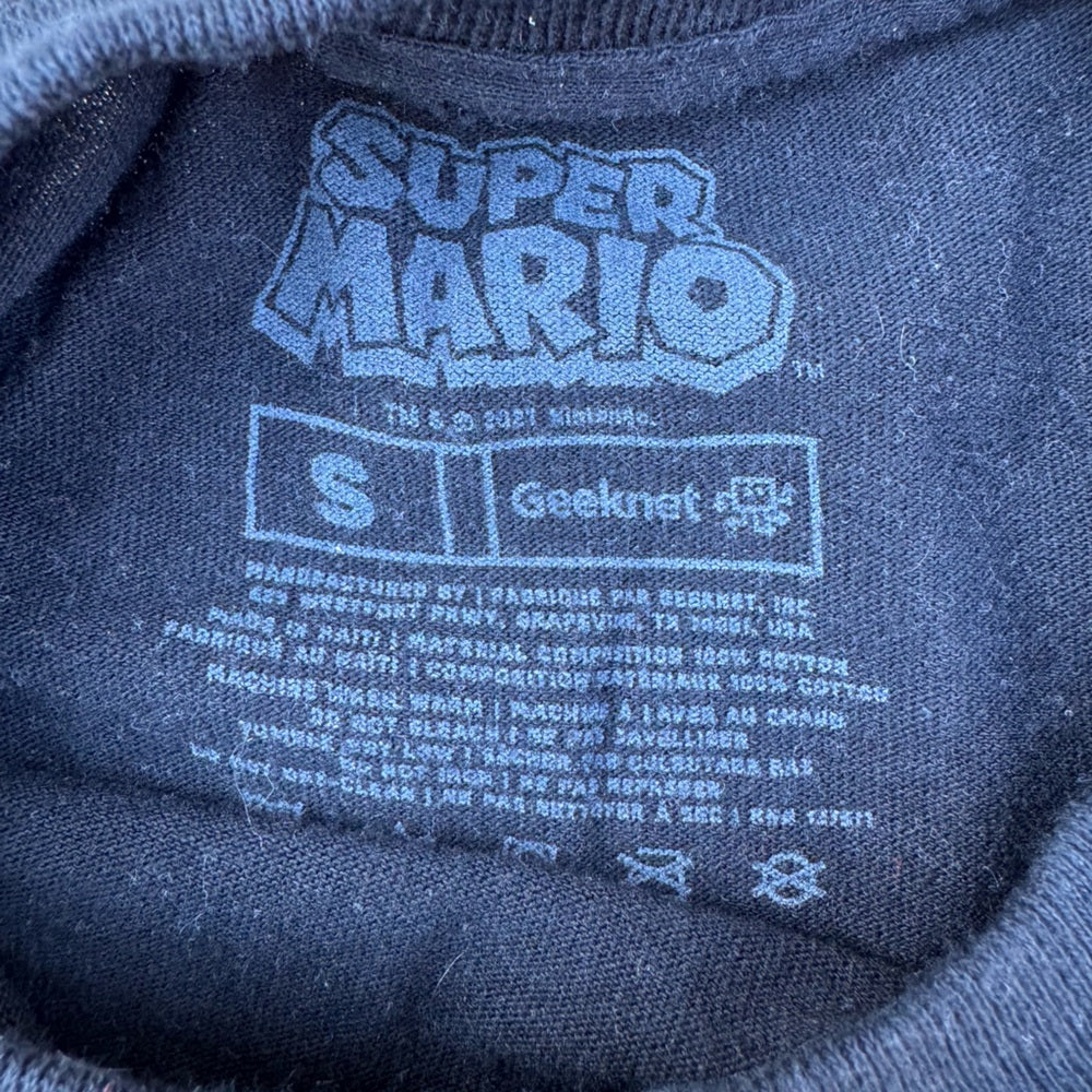 Clean Nintendo Black Super Mario Power Up T-Shirt Size S