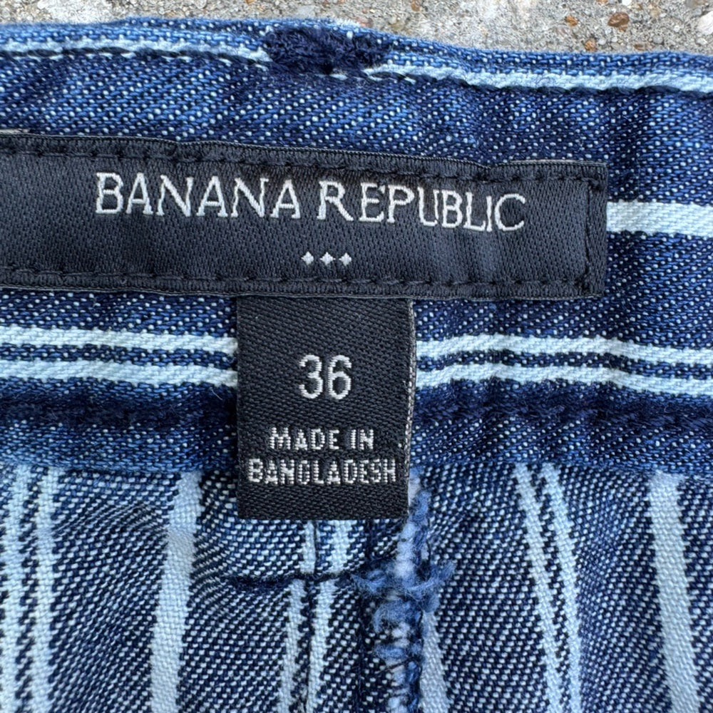 Clean Classic Banana Republic Dark Blue Striped Jean Shorts Size 36