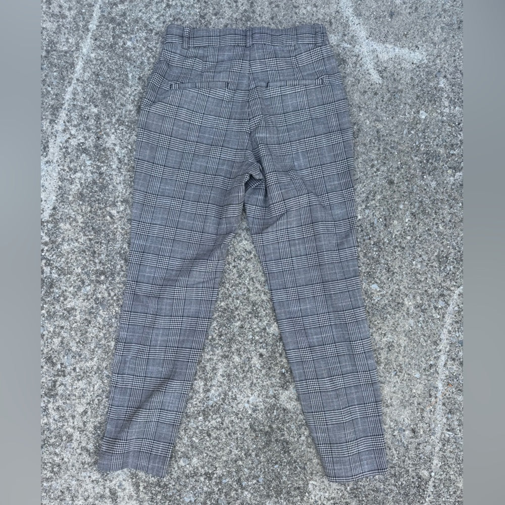 Clean H&M Women's Gray Checkered Pantsuit Very Nice Size 6