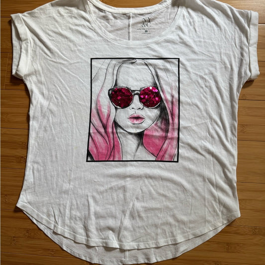 Clean and Unique New York & Company White Top with Pink Fashionista Graphic