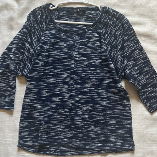 Clean B.L.E.U. Navy and White 3/4 Sleeve Knit Top